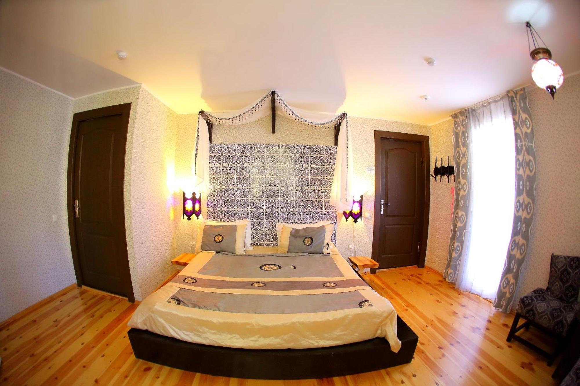 Boutigue Hotel Nebesa Chimgan エクステリア 写真