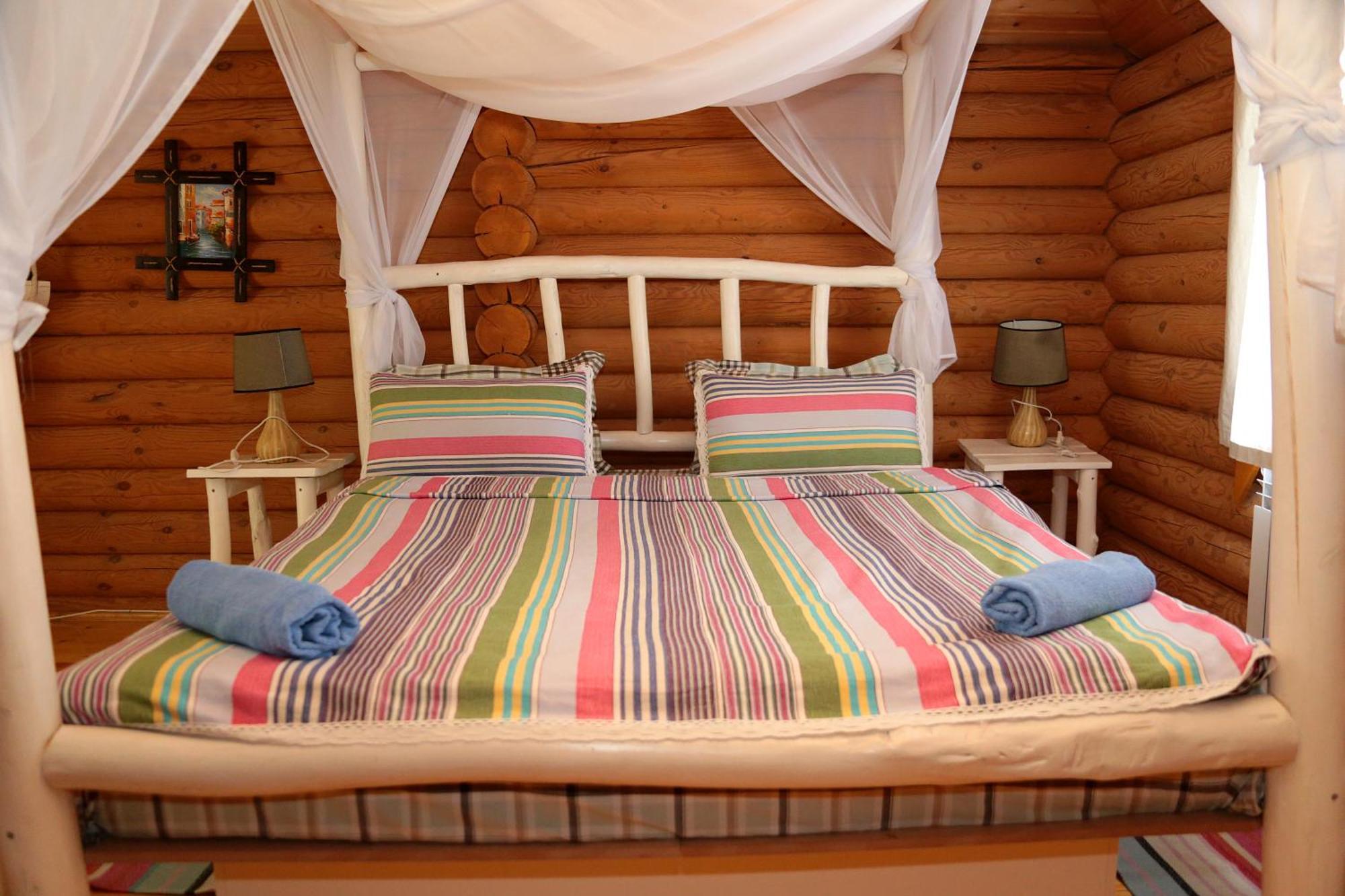 Boutigue Hotel Nebesa Chimgan エクステリア 写真